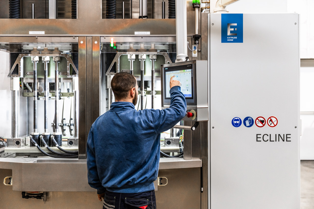 Lavorazione Elettrochimica ECM